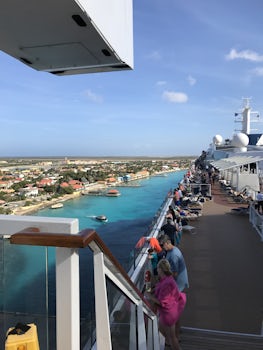 Leaving port in Bonaire