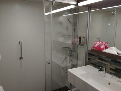 room 11109 shower