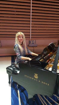 Eva - resident Pianist