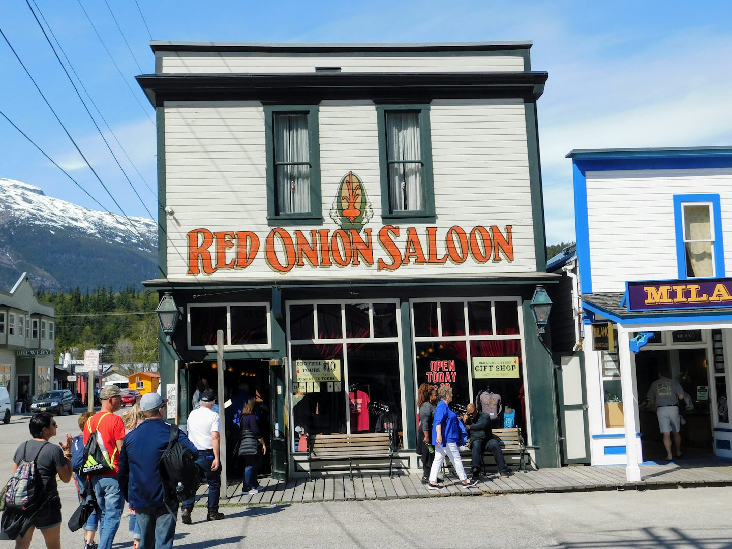 Red Onion Saloon