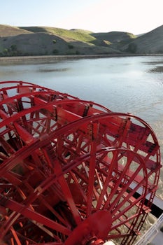 The boat's paddlewheel could be viewed from the Paddlewheel Lounge