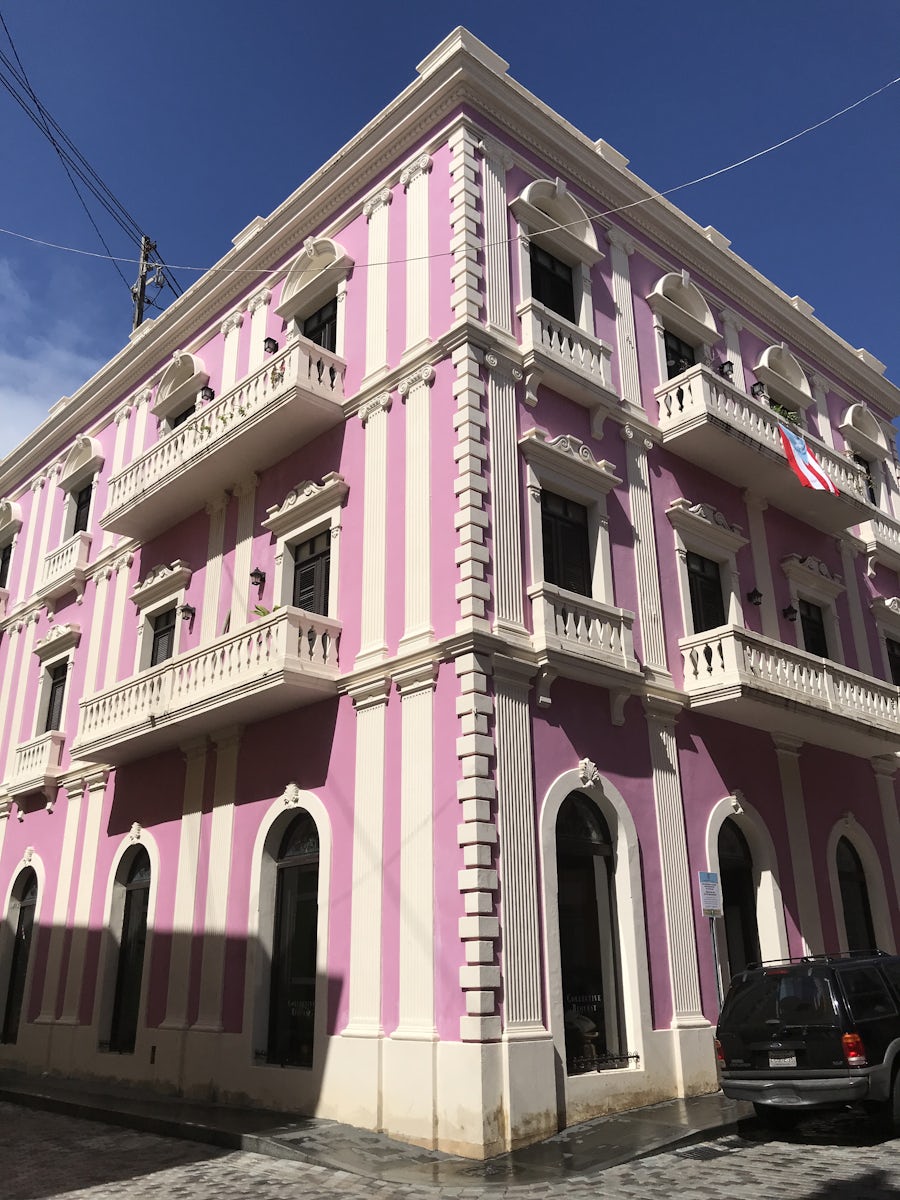 One of many colorful buildings in Old San Juan. No, it didn't get blown