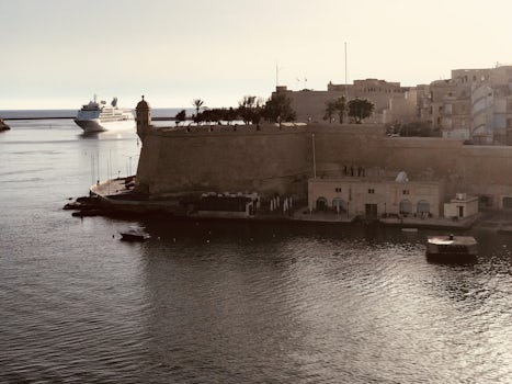 Sailing into Malta