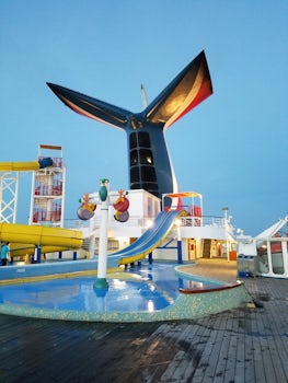 This is a picture of the water park at the back of the ship.  This is a gre