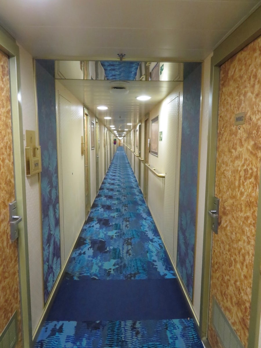 Deck 1 corridor