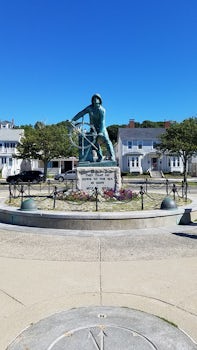 Fisherman’s statue in Gloucester