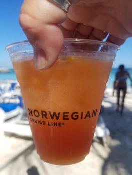 Drinks on Great Stirrup Cay, Norwegian's private island.