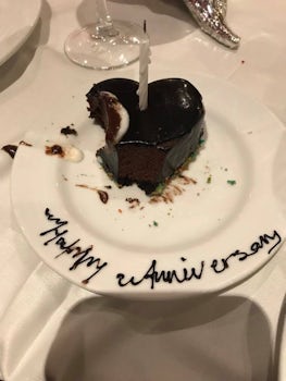 Ahwww they gave us so many Anniversary desserts I lost count haha. They jus