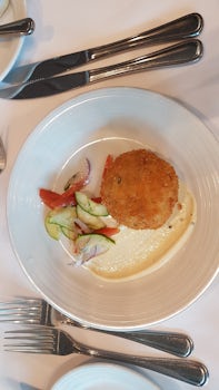 Maryland crab cake was made with imitation crab, very disapointing