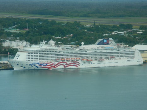 Areial view of the Pride of America in port at Hilo.