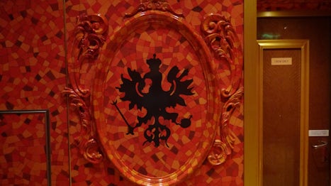 Weird decorative bas-relief, Amber Palace entry.