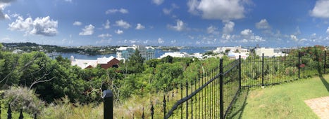 Fort Hamilton is a fun (and free) place to visit in Bermuda with great view