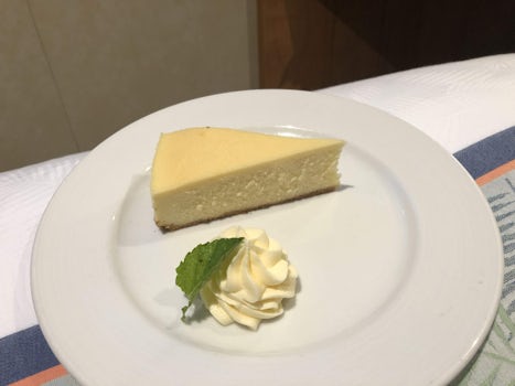 Cheesecake was probably the best free choice on the room service menu. Yum!