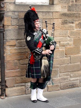 Piper on the streets of Edinburgh.