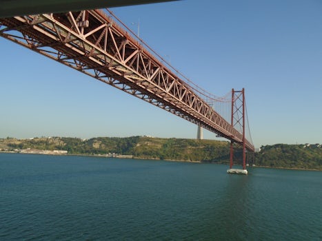 bridge in lisbon