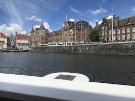 Amsterdam canal boat cruise excursion
