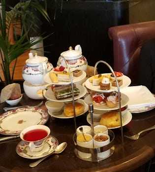 Victoria - High Tea Beautiful Experience at the Empress Hotel!