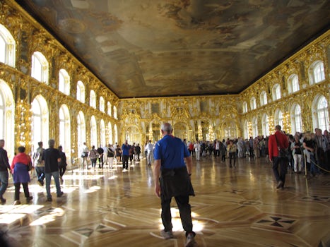 one of the opulent and stately rooms in Catherine's Palace, a massive b