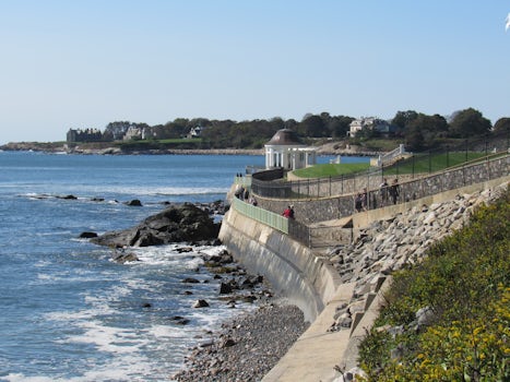 Cliff walk - Newport, Rhode Island, near where paved walkway ends and bould
