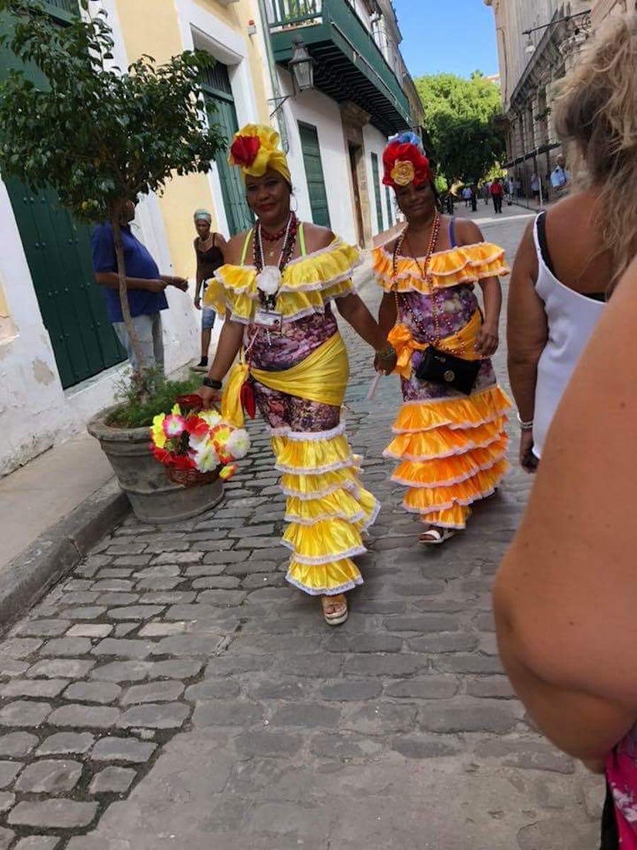 Flower ladies in Havana