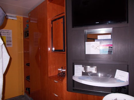 safe, closet and movable tv