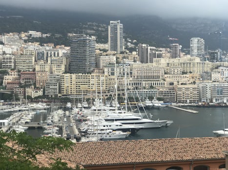 Port call - Monte Carlo