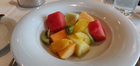 Fruit plate (MDR breakfast, 2nd sea day)
