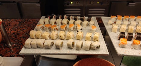 Sushi at dinner buffet on last day.