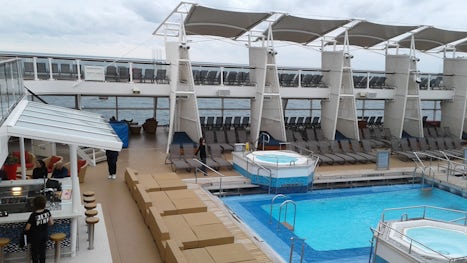 Outdoor swimming and a jacuzzi on board