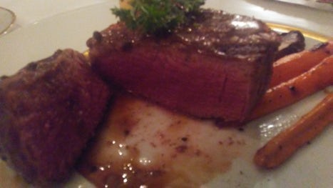 Le Bistro 'Beef Tenderloin' ... Tenderliciously Delicious ...