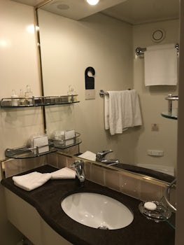 Queen Elizabeth bathroom vanity in cabin 8129.