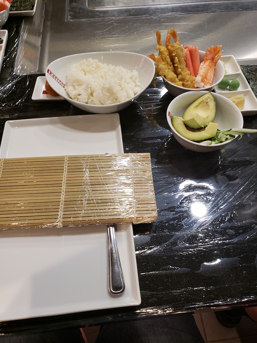 IZUMI sushi making class