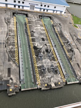 NCL Bliss - Panama Canal - New Locks