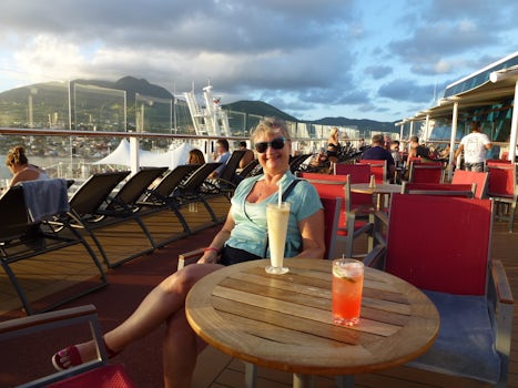 Sail away drinks - leaving St. Kitts.