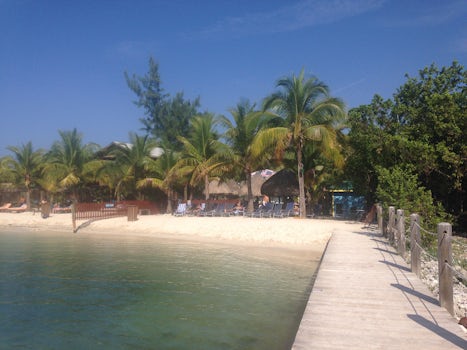View of the beach from the snorkeling pier of Mahogany Beach, Roatan