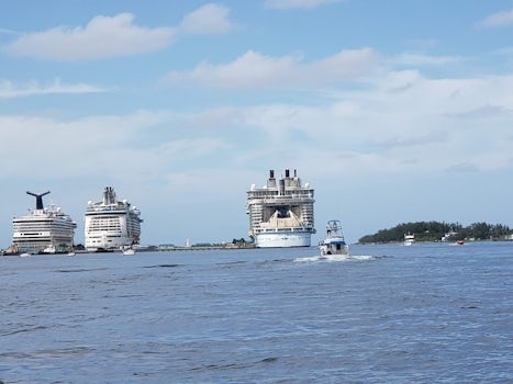 Our boat (Oasis of the Seas) on the far right as compared to another Royal