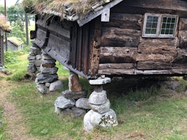 Historic Norwegian community and cemetary