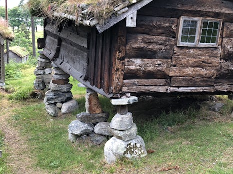 Historic Norwegian community and cemetary