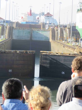 Ship entering first Gatun Lake lock