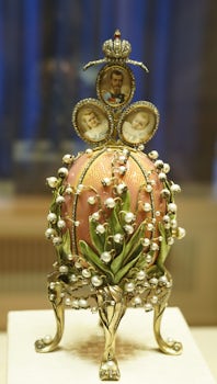 One of many works of art in the Faberge’ Museum...