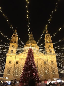Christmas market in Budapest.....some of the best local goods and Christmas