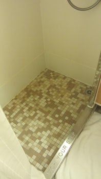 Concierge C2 cabin - Shower floor