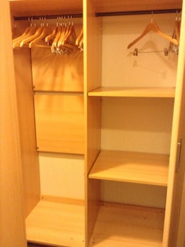 Closet.  Another storage area opposite this.  Behind the desk area in the p