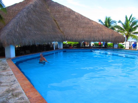 Pool at Nachi Cocum