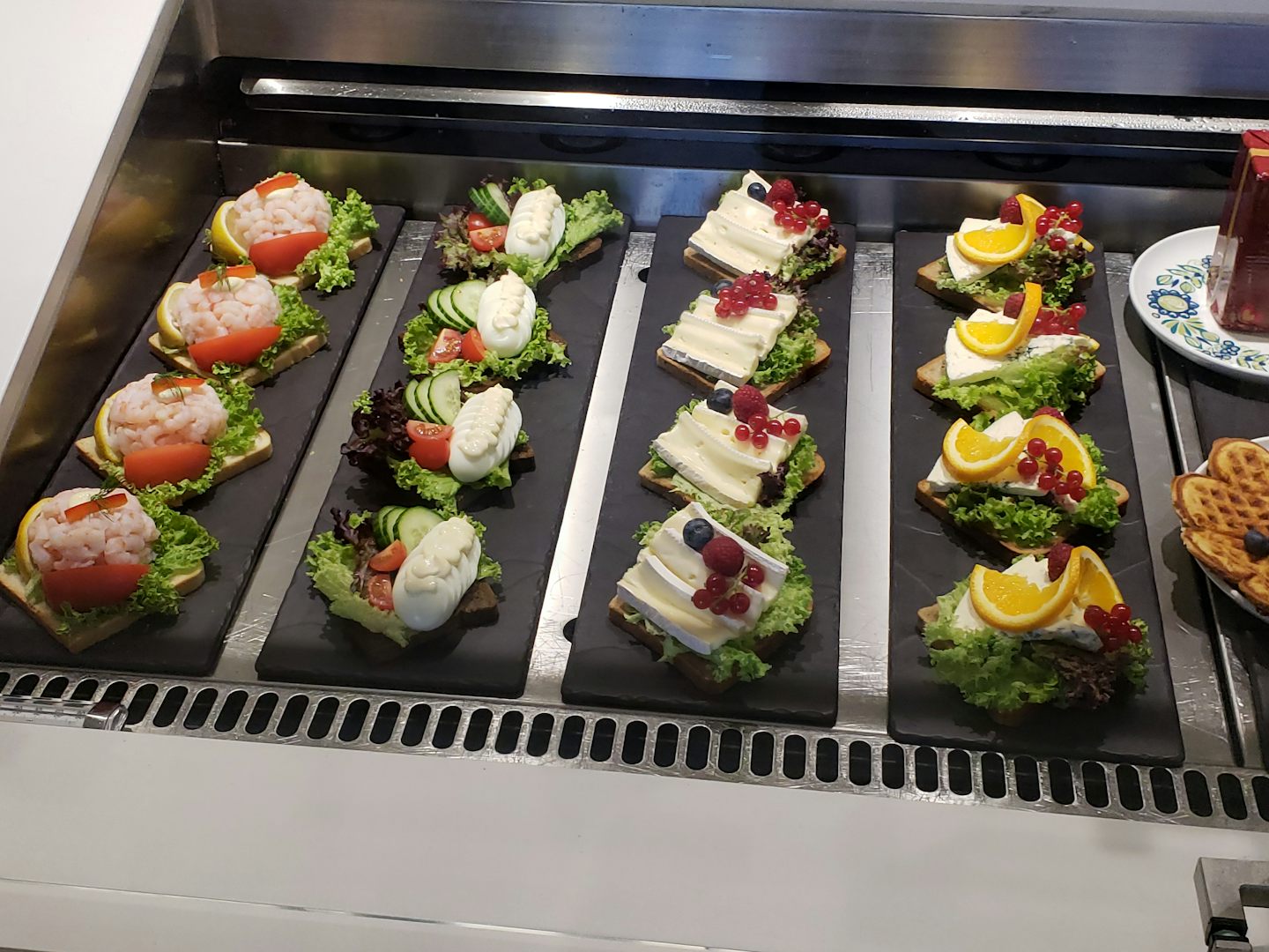 Afternoon/Evening open face sandwiches selections at Mamsen's