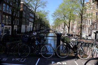 Canal in Amsterdam -- Pre-extension