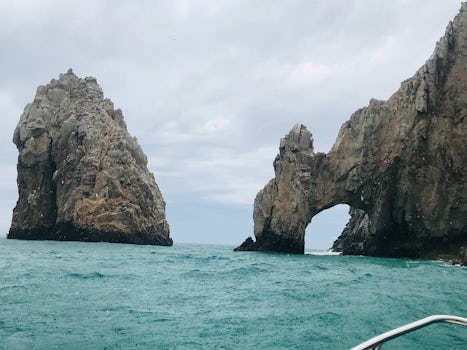 Arch of Cabo San Lucas in Lands End