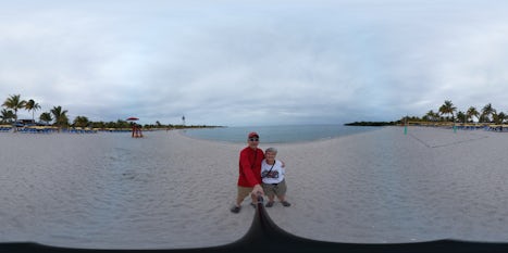 Harvest Caye is beautiful, so we took a 360 from the beach.