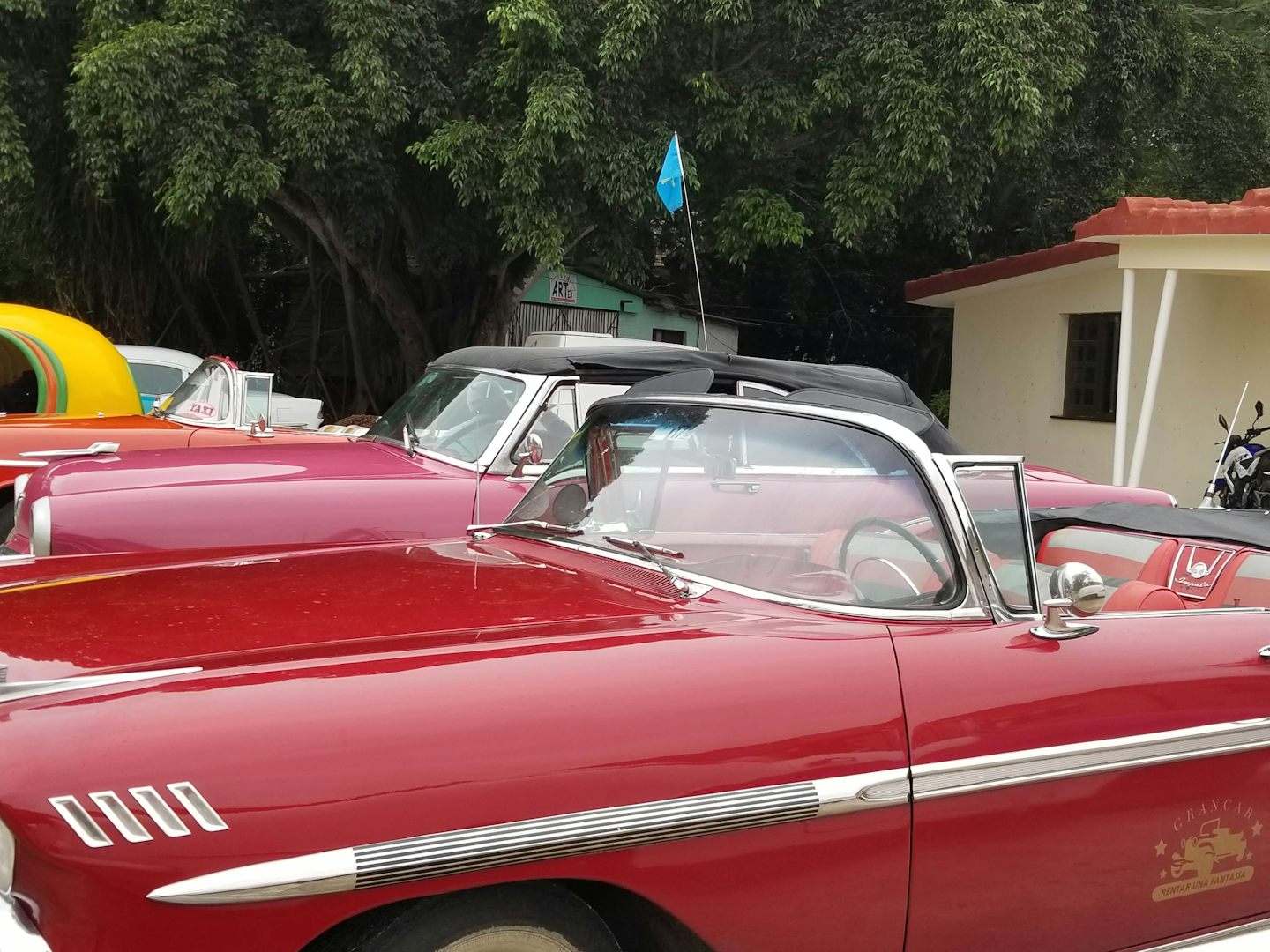 classic cars, at Hemingway&#39;s House in Havana