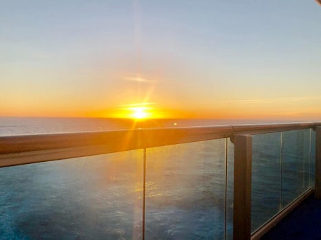 Sunrise or sunset?  Swiftly the cruise did go!